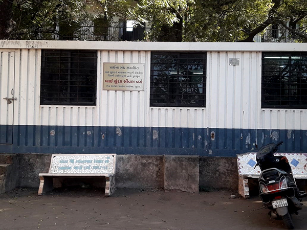 સીવણ ઉદ્યોગ કેન્દ્ર - વિનુ ફૂલવાડી