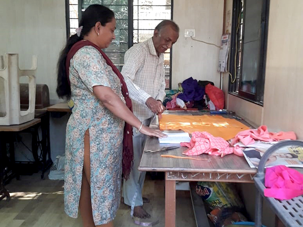 સીવણ ઉદ્યોગ કેન્દ્ર - વિનુ ફૂલવાડી