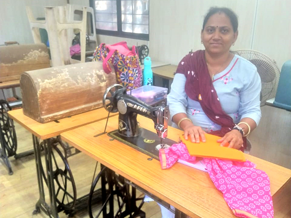 સીવણ ઉદ્યોગ કેન્દ્ર - વિનુ ફૂલવાડી